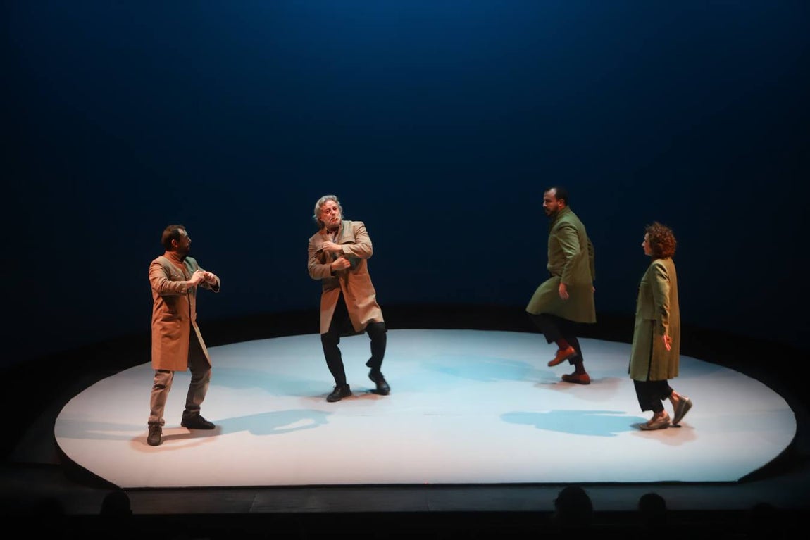 La sátira del «procés» de Els Joglars en Córdoba, en imágenes