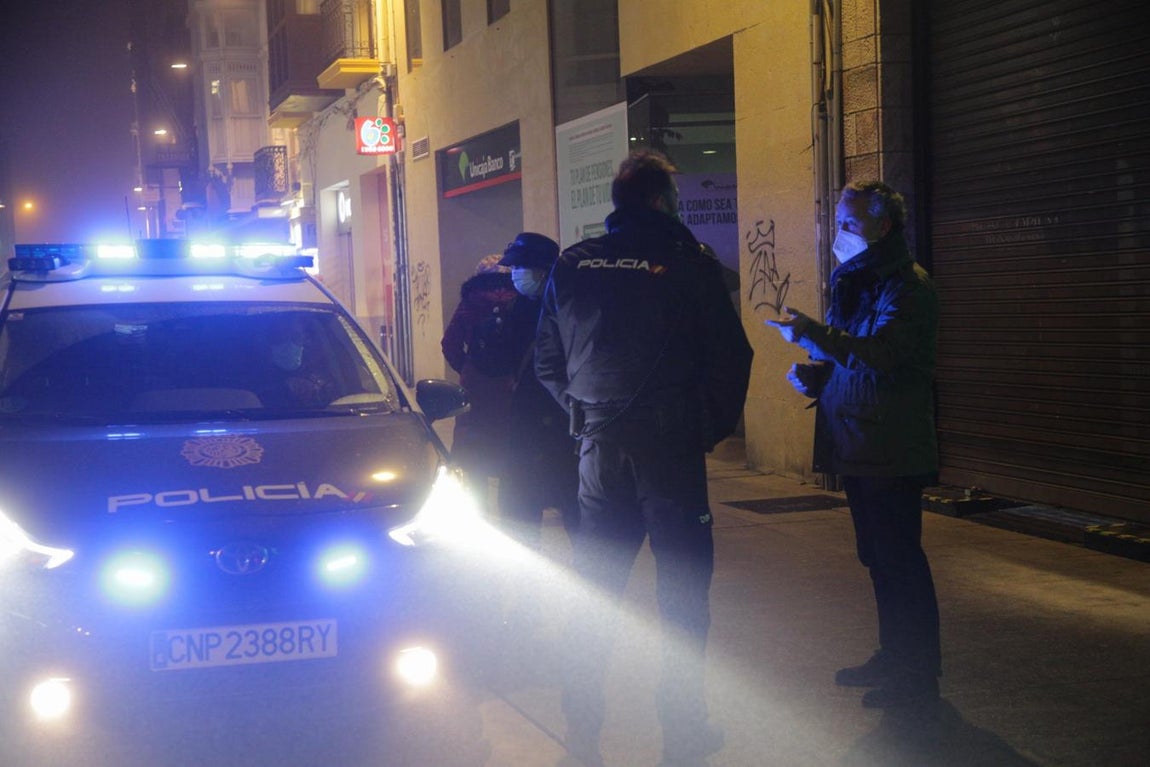 Zamora bajo toque de queda. 