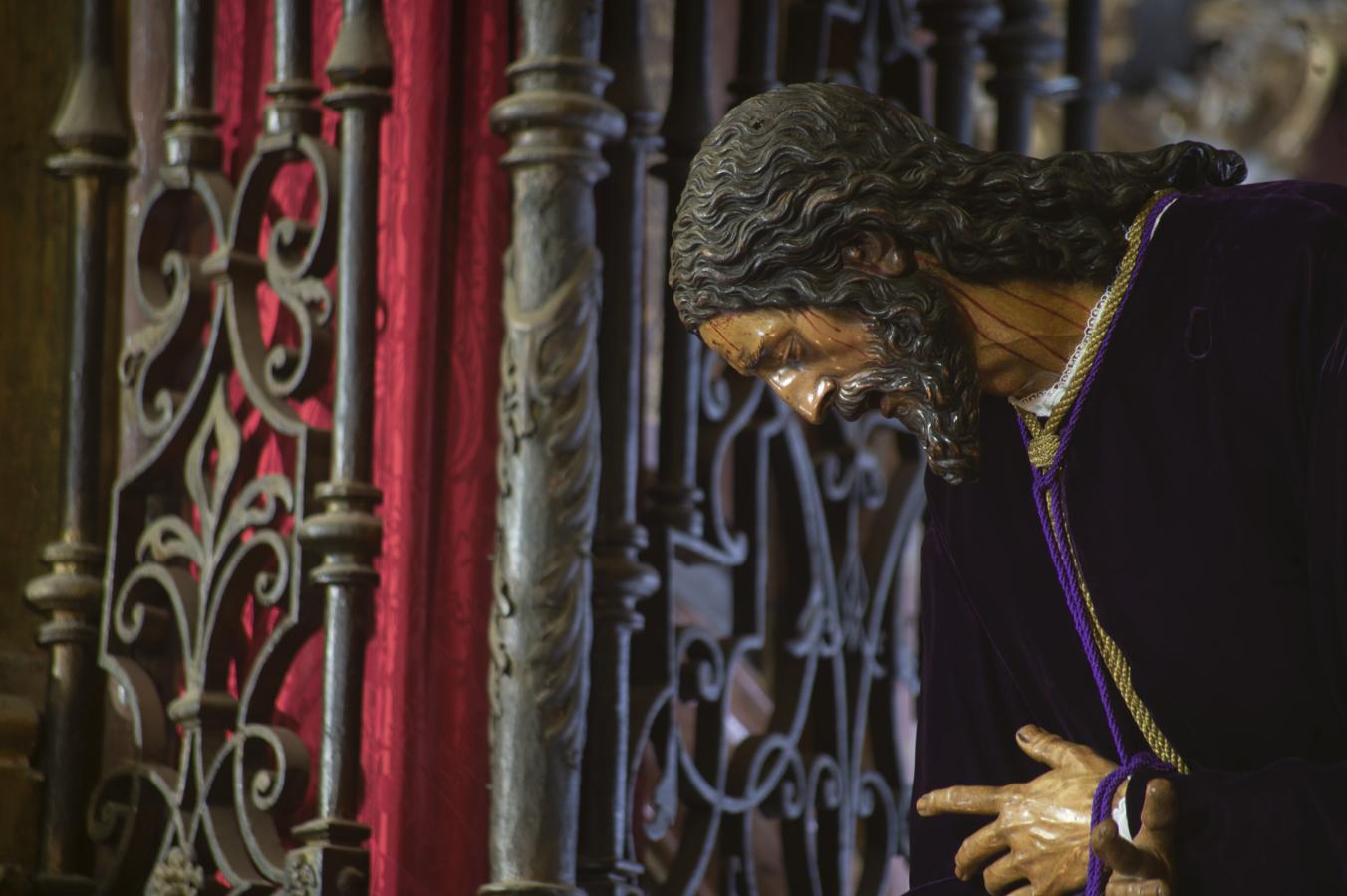 Subida del Señor de Pasión a su altar