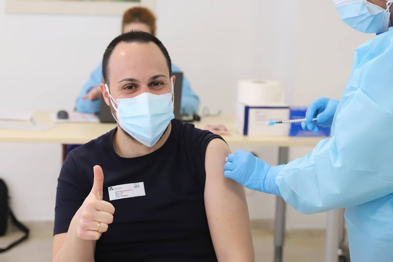 Arranca la vacunación de la segunda dosis Covid en Córdoba, en imágenes