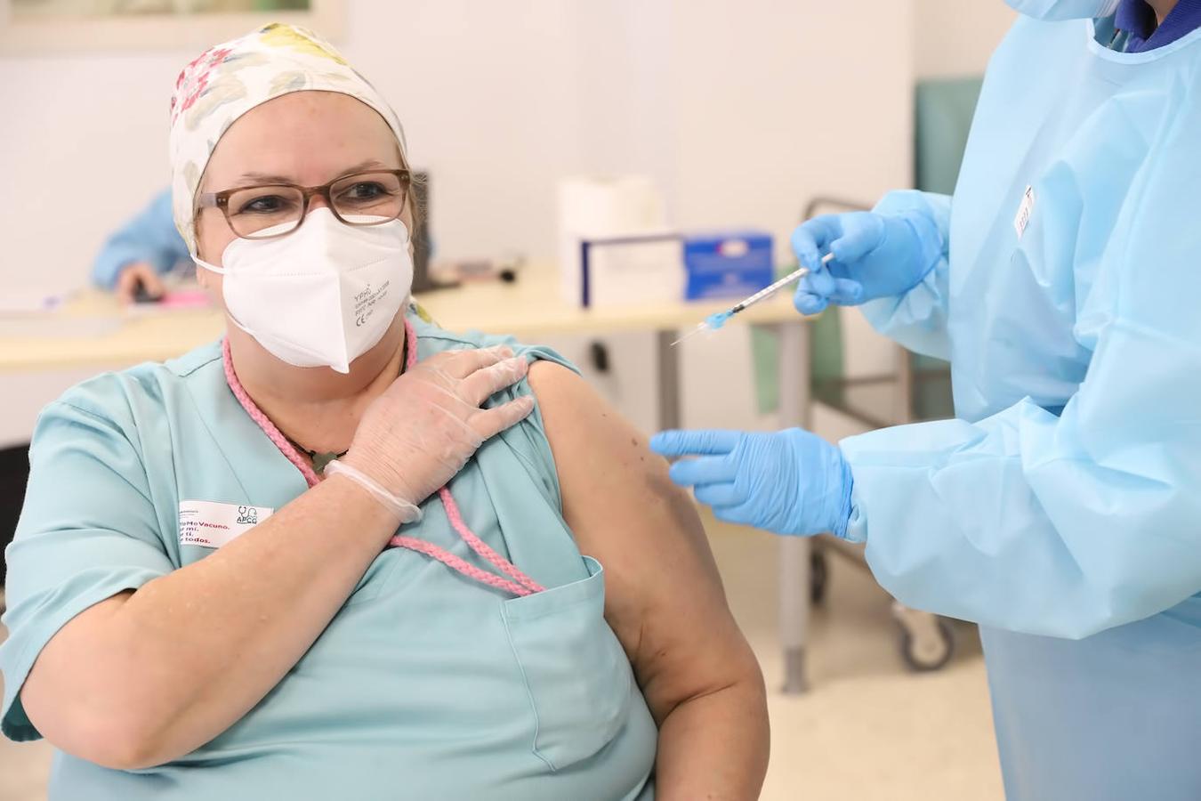 Arranca la vacunación de la segunda dosis Covid en Córdoba, en imágenes