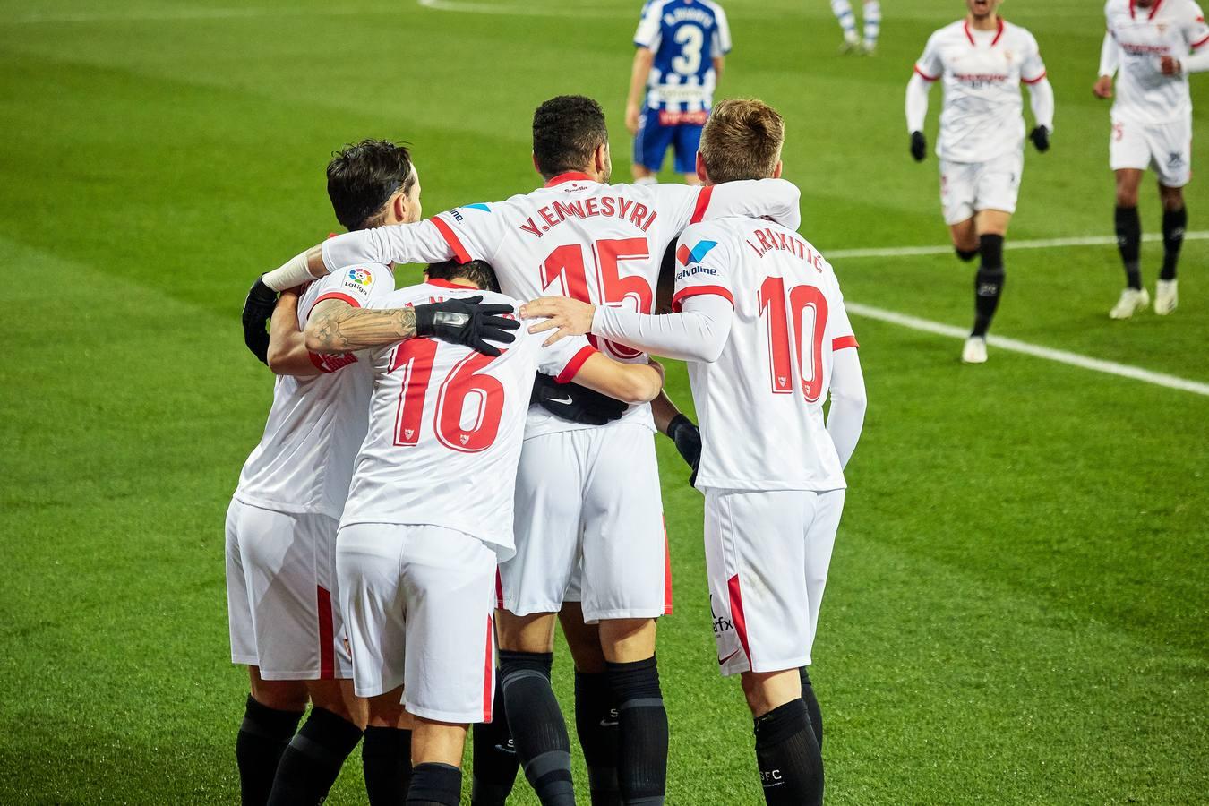 Las mejores imágenes del partido entre el Alavés y el Sevilla