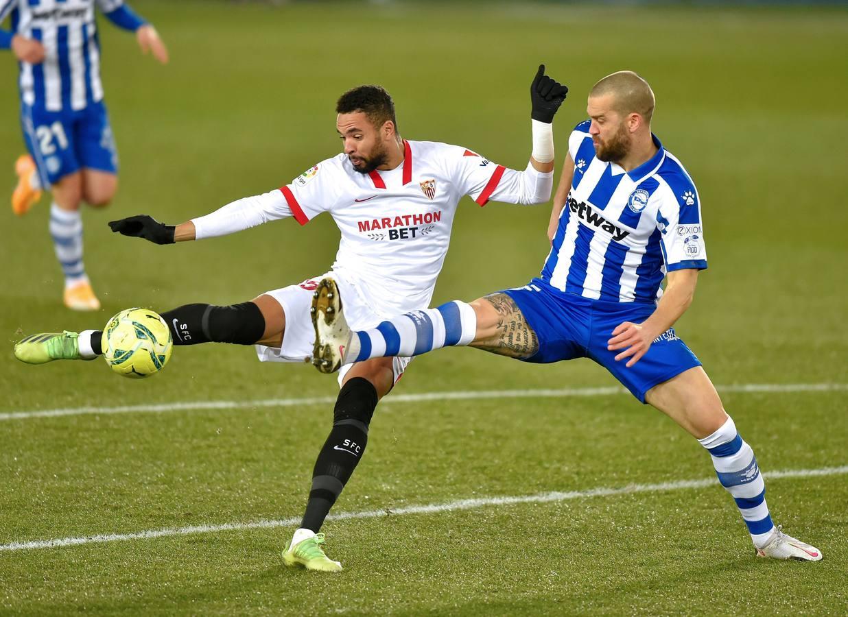 Las mejores imágenes del partido entre el Alavés y el Sevilla