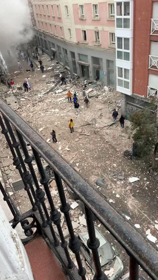 Imagen de la calle tras la enorme explosión registrada minutos antes de las tres de la tarde. 