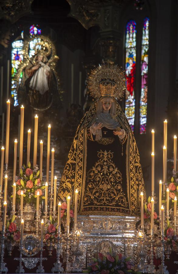 El altar del 75 aniversario de la Virgen de Gracia y Amparo