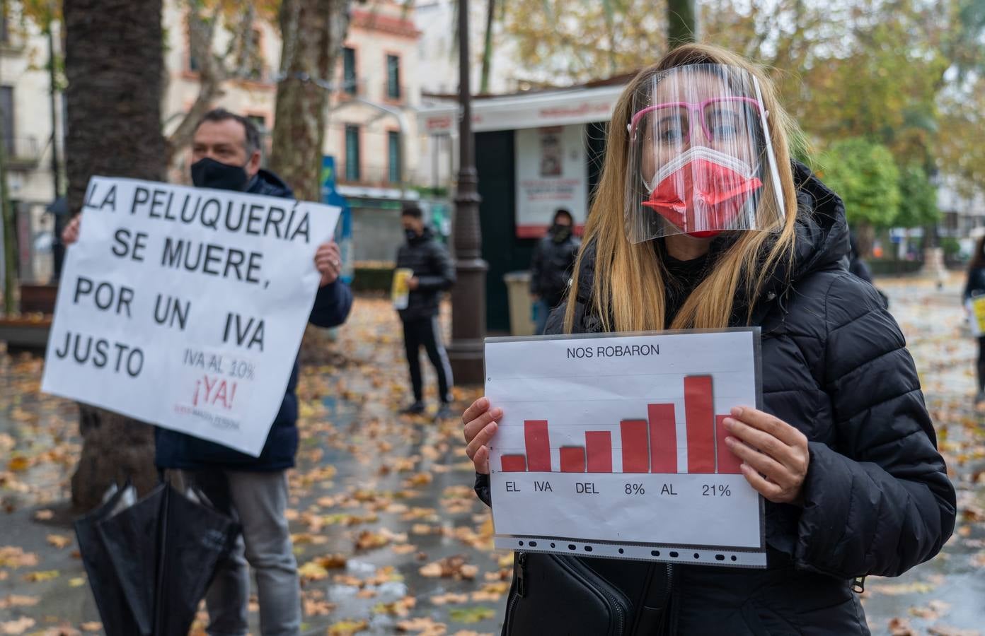 Las peluquerías andaluzas reivindican una bajada del IVA para paliar los efectos del Covid