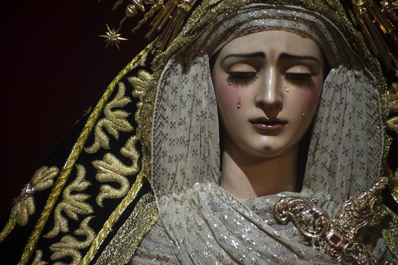 La Virgen de Gracia y Amparo de los Javieres en su capilla