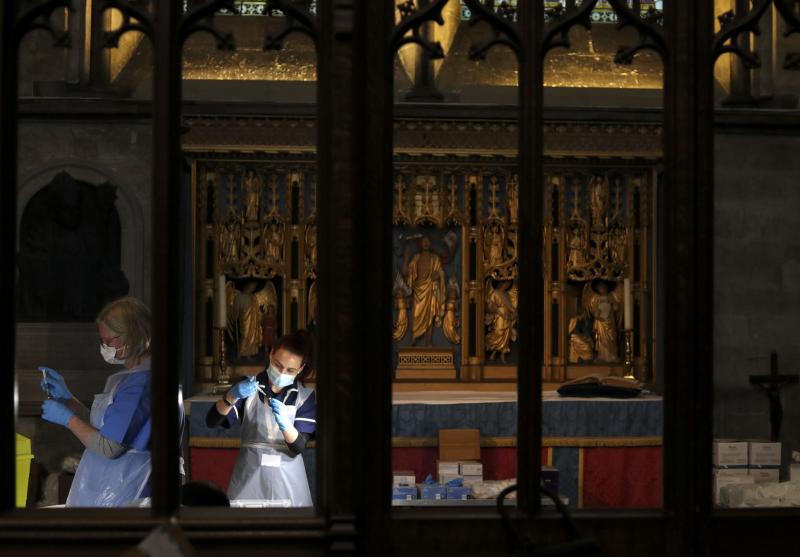 Salisbury, la reconversión de la catedral por el Covid en imágenes