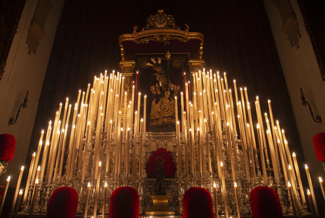 El altar de quinario del Señor de las Penas de San Roque