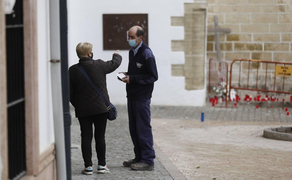 La vida cotidiana en Aguilar tras perder la cruz, en imágenes