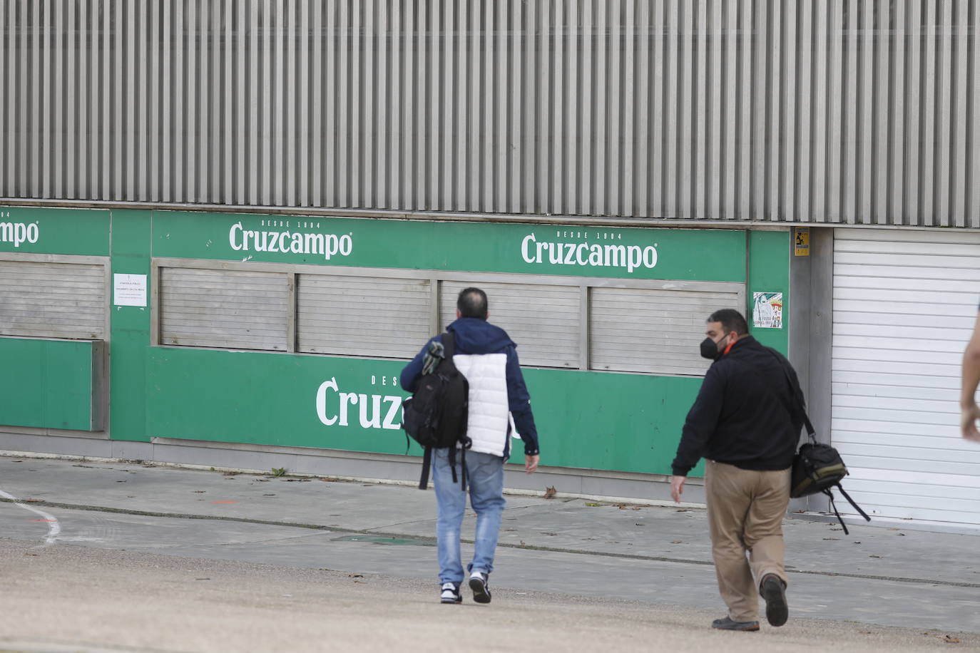 El silencio de El Arcángel vacío en el Córdoba CF - Yeclano, en imágenes