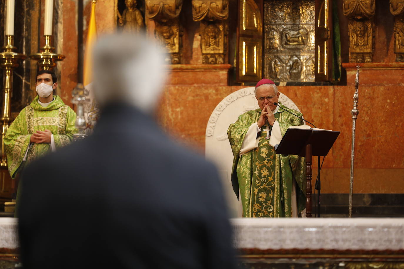 La misa en la Catedral de Córdoba por la festividad de San Francisco de Sales, en imágenes