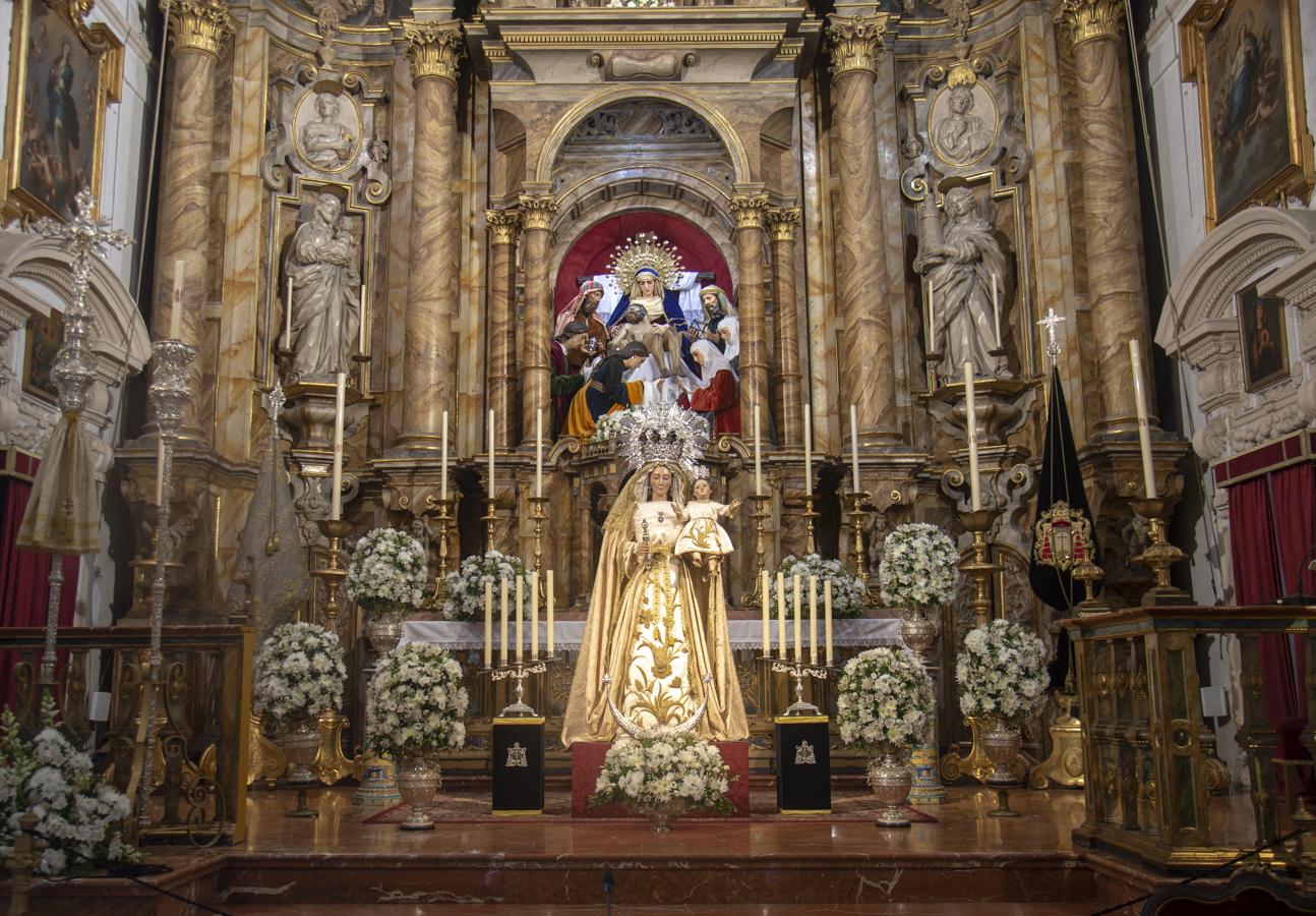 La Virgen de la Paz de la Mortaja