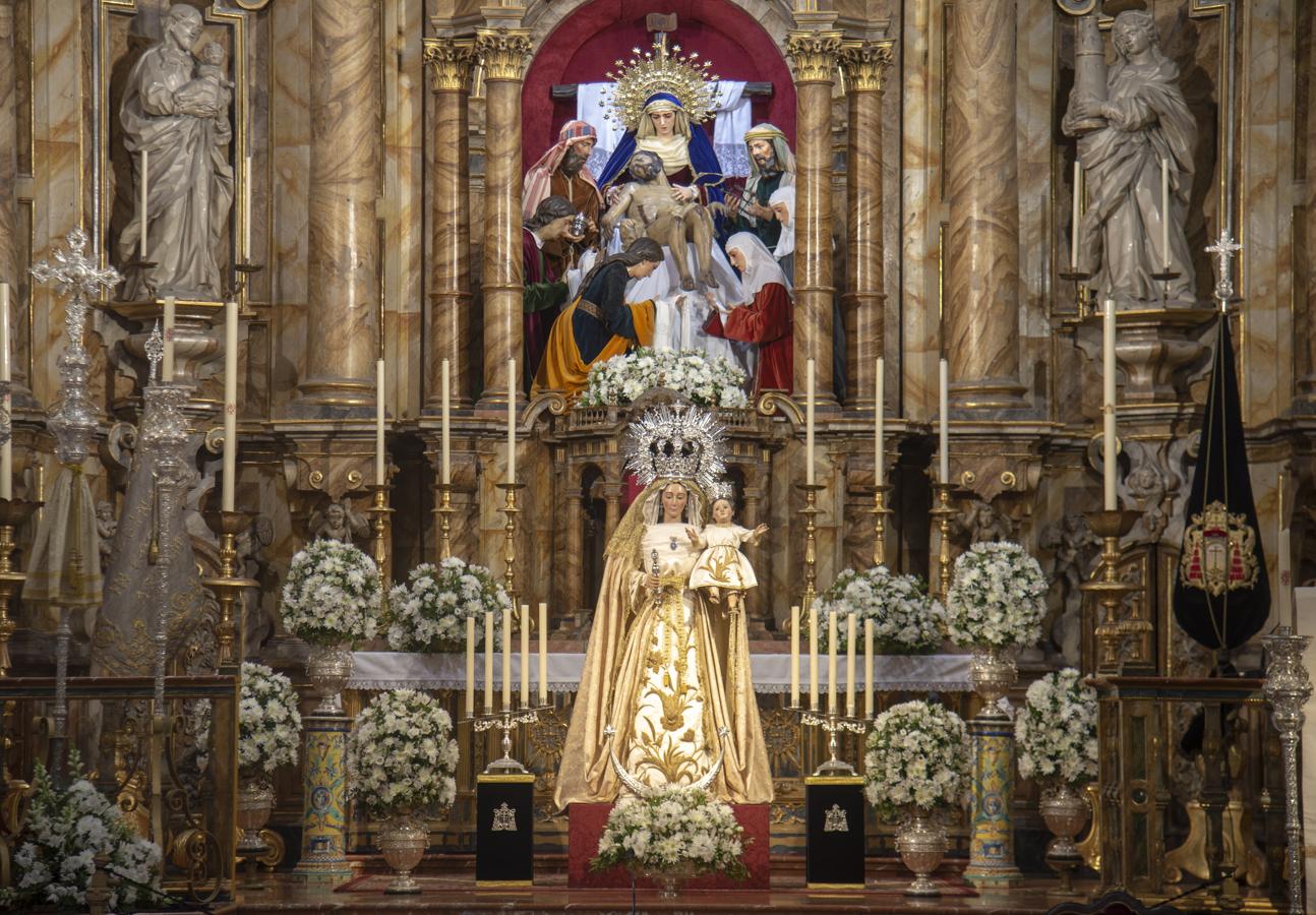 La Virgen de la Paz de la Mortaja