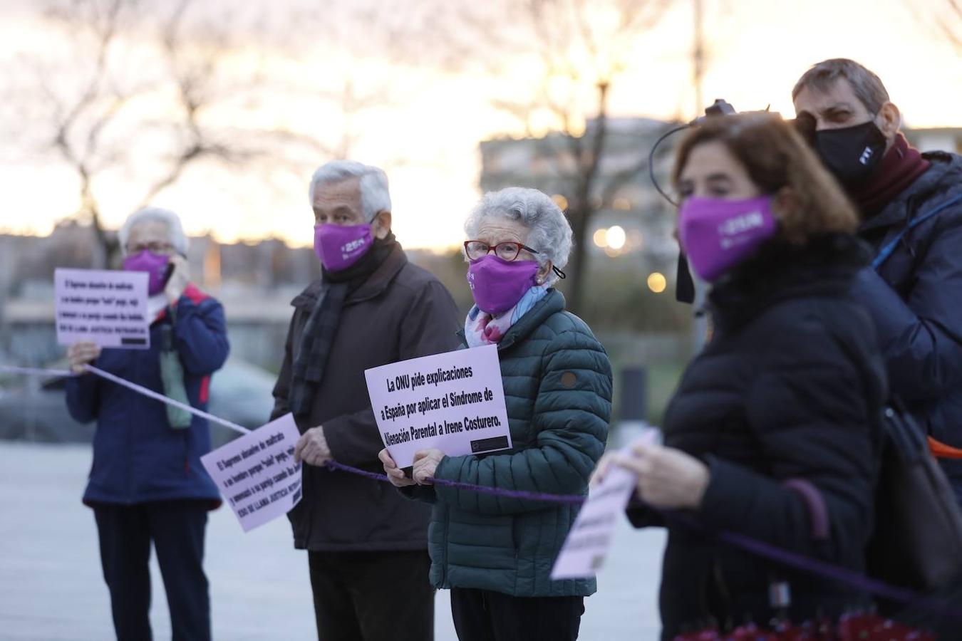 La concentración de la Plataforma contra la Violencia a las Mujeres, en imágenes