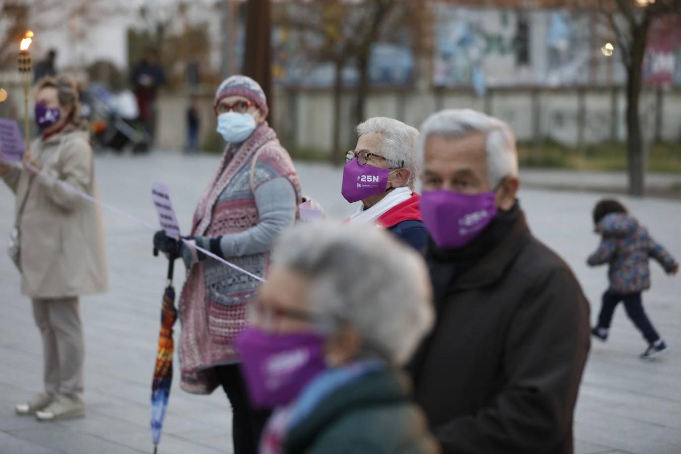 La concentración de la Plataforma contra la Violencia a las Mujeres, en imágenes