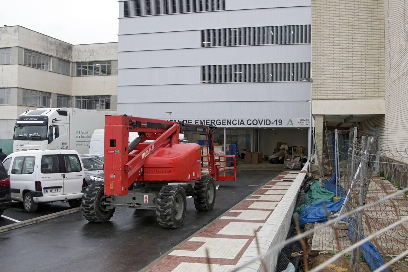 En imágenes, el estado del Hospital Militar de Sevilla días antes de recibir los primeros pacientes