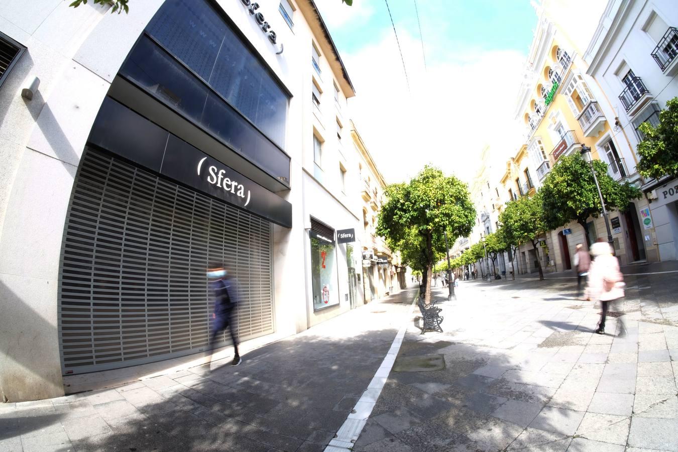 En imágenes, cierre de la actividad no esencial en Jerez