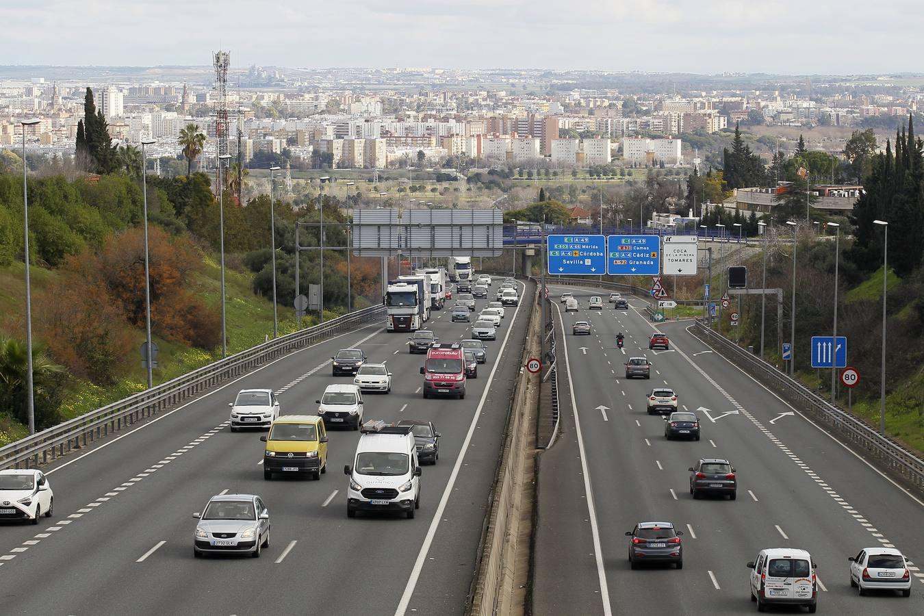 Las imágenes del ambiente que se vive en Sevilla con el cierre perimetral