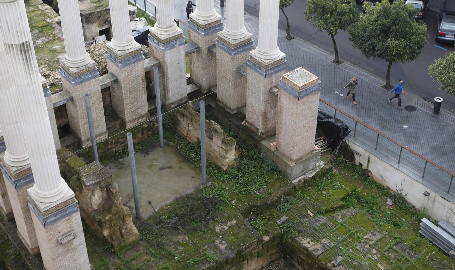 El abandono del Templo Romano, en imágenes