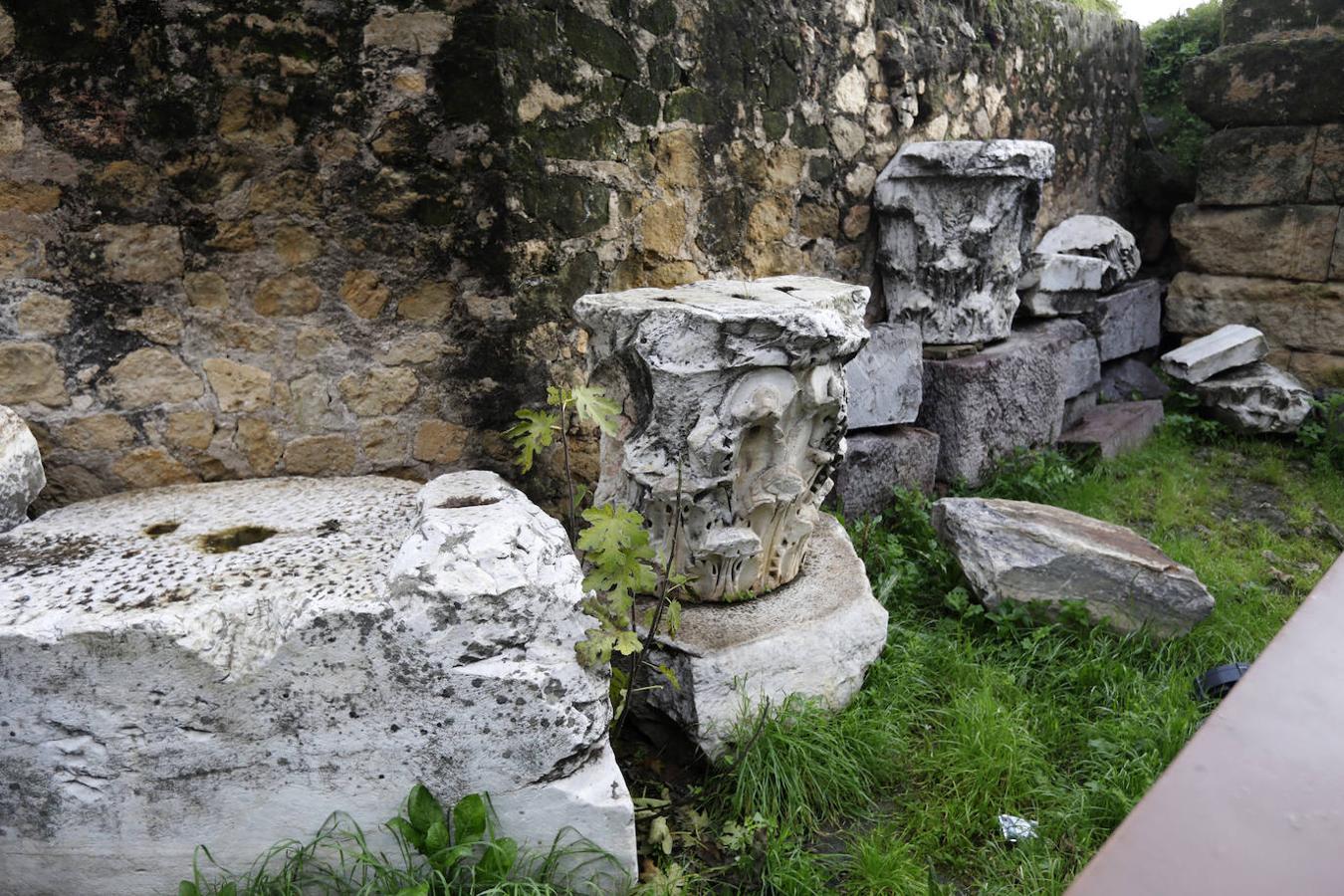 El abandono del Templo Romano, en imágenes