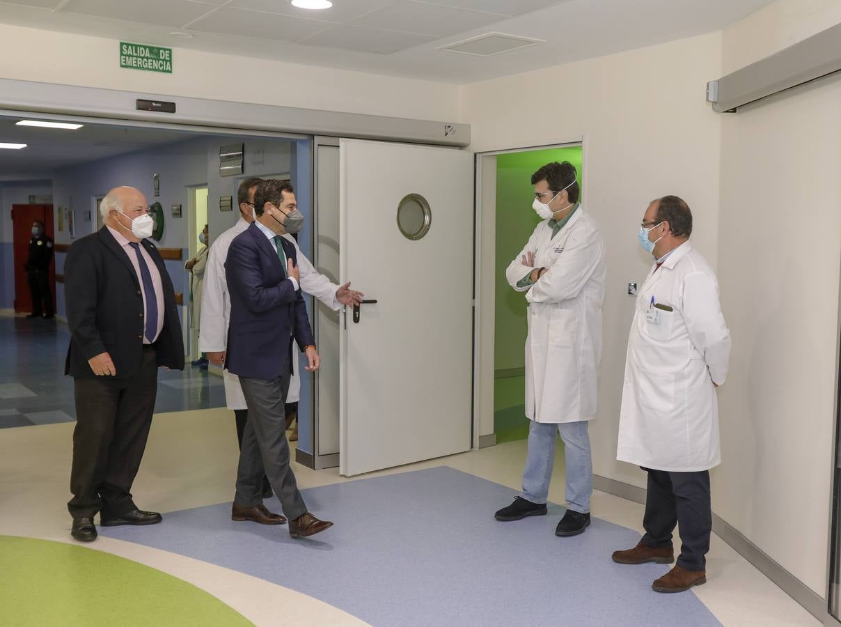 Juanma Moreno visita las nuevas instalaciones del Hospital Infantil del Virgen del Rocío