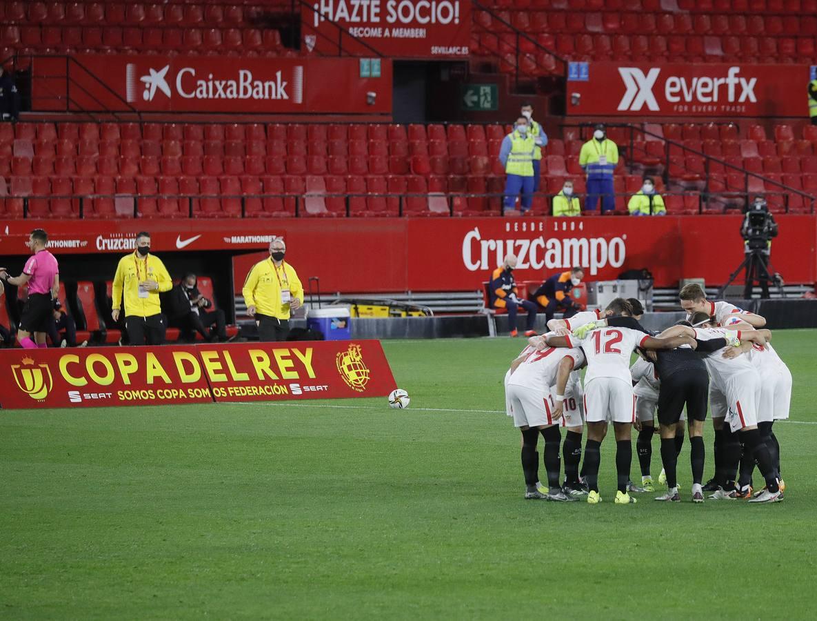 Las mejores imágenes del partido entre el Sevilla F.C. y el Valencia C.F.