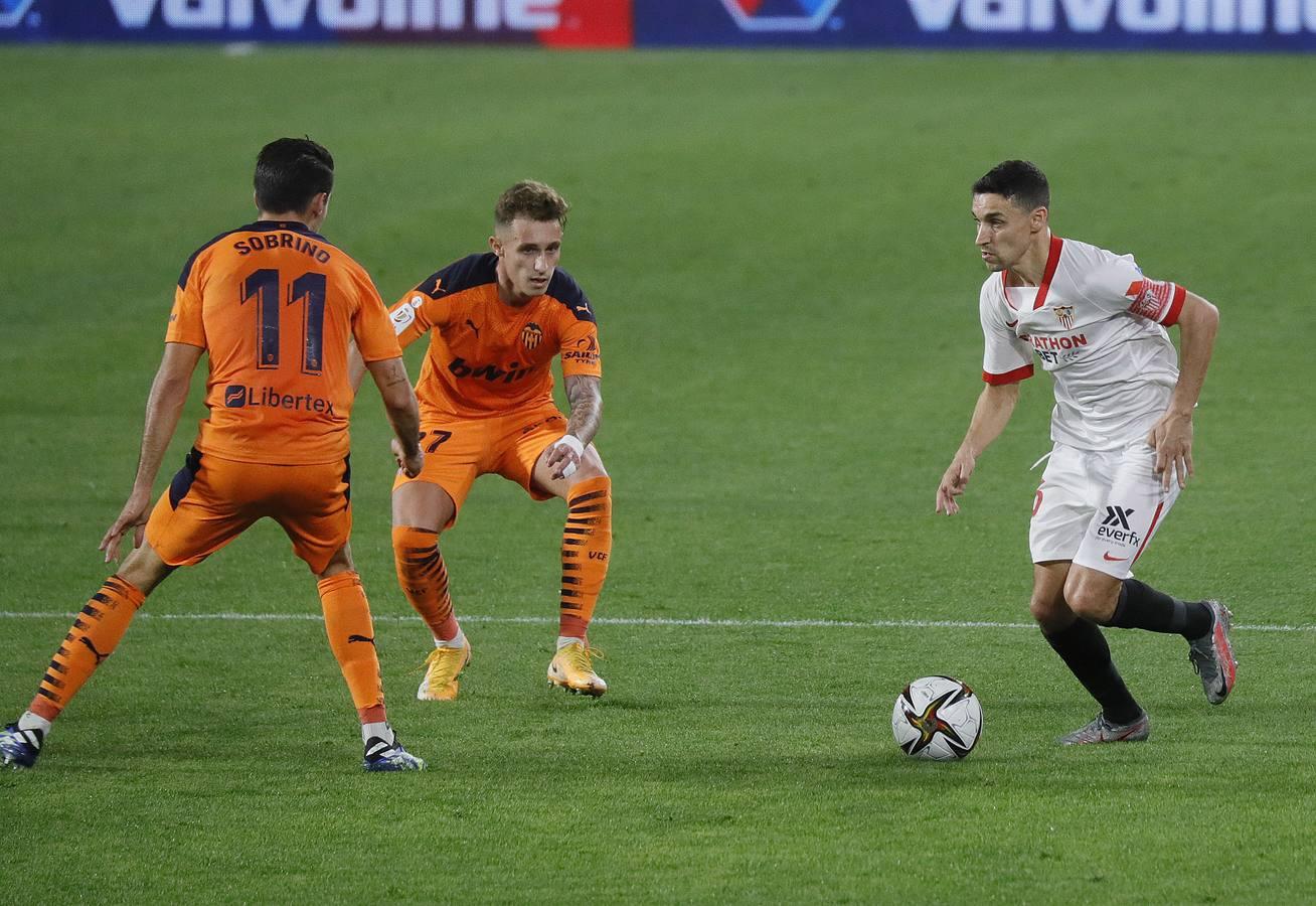 Las mejores imágenes del partido entre el Sevilla F.C. y el Valencia C.F.