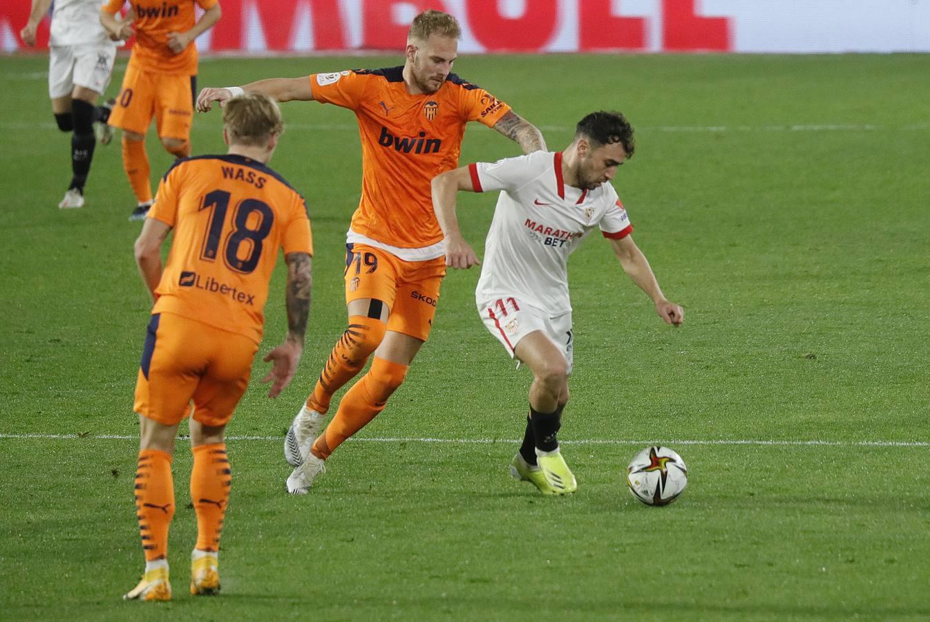 Las mejores imágenes del partido entre el Sevilla F.C. y el Valencia C.F.