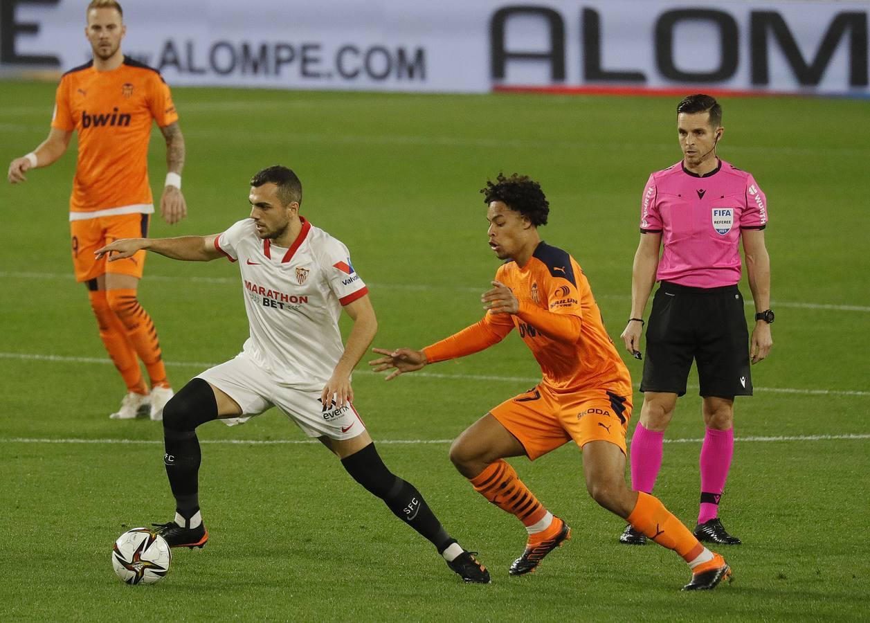 Las mejores imágenes del partido entre el Sevilla F.C. y el Valencia C.F.