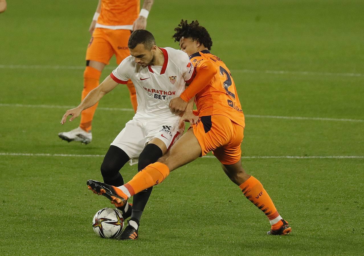 Las mejores imágenes del partido entre el Sevilla F.C. y el Valencia C.F.