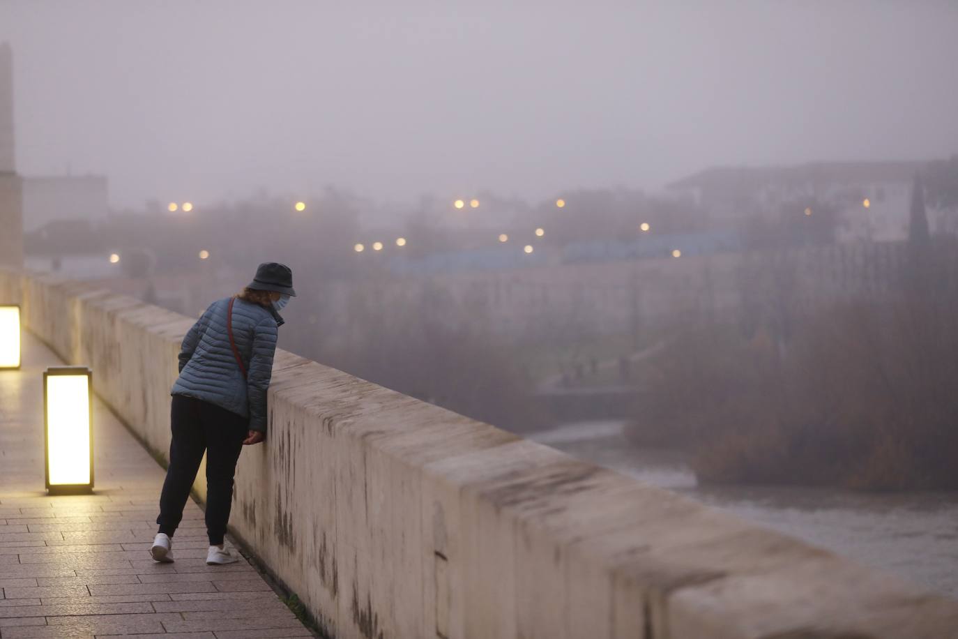 En imágenes, la mañana de niebla en Córdoba