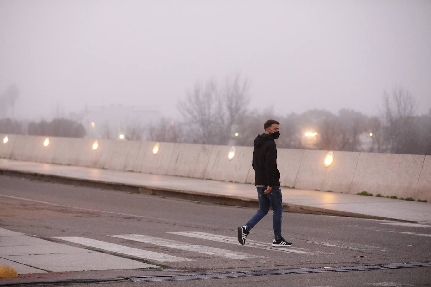 En imágenes, la mañana de niebla en Córdoba