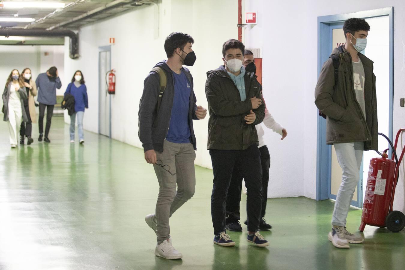 Comienzan los exámenes presenciales en la Universidad de Sevilla