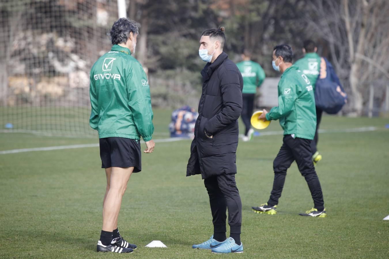 El primer entrenamiento de Alberto Ródenas con el Córdoba CF, en imágenes