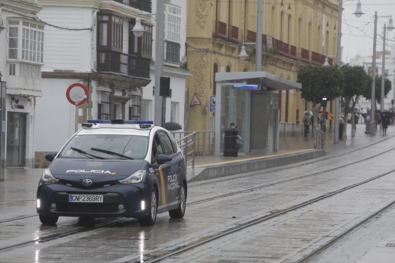 Primer día de cierre de la actividad no esencial en San Fernando