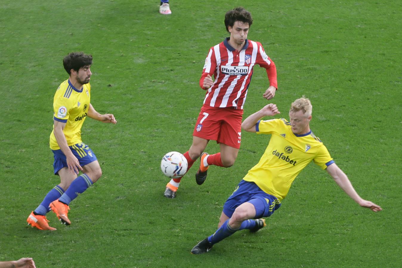 FOTOS: Las imágenes del Cádiz - Atlético