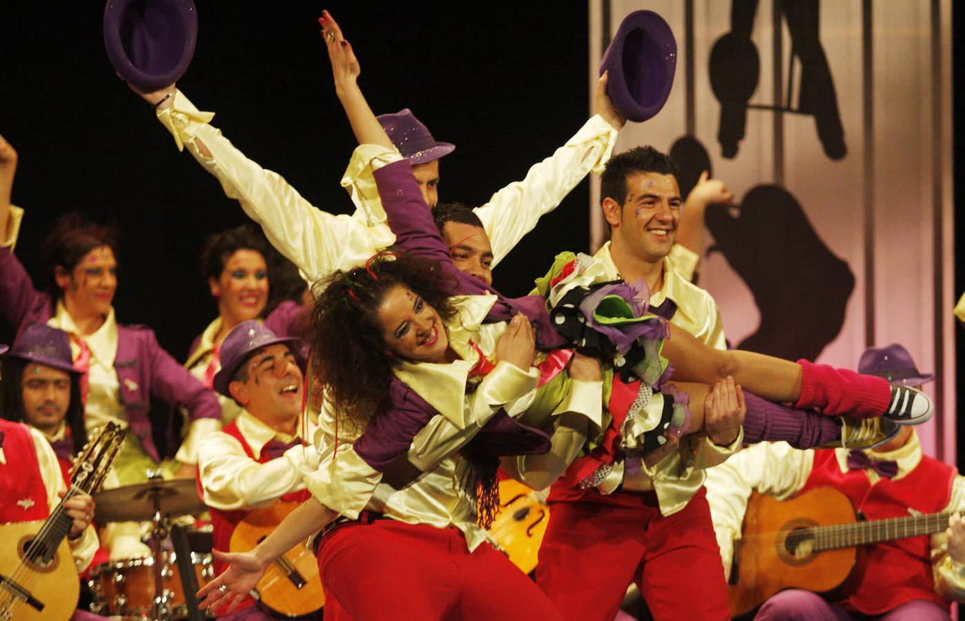 Luis Rivero empieza a hacerse un hueco en la modalidad de coros con 'La academia'