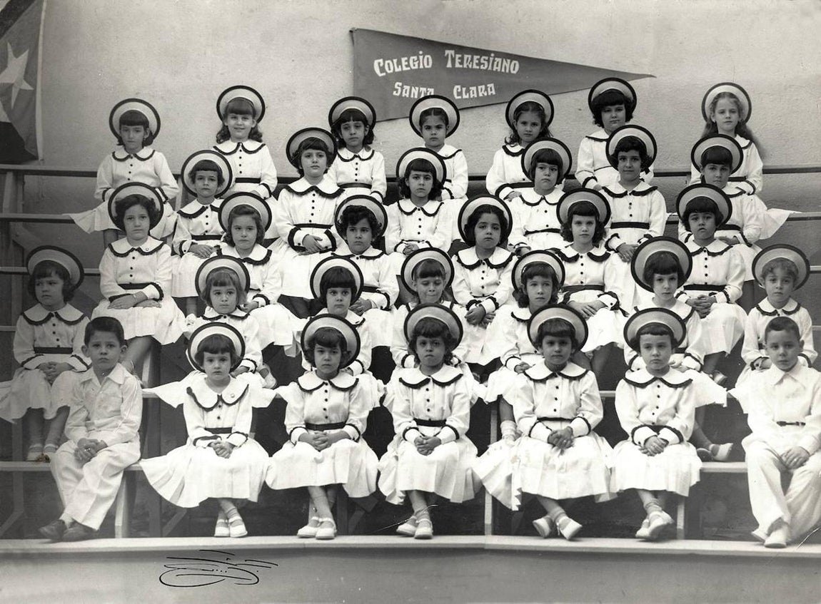 Colegio teresiano en Cuba en 1954. 