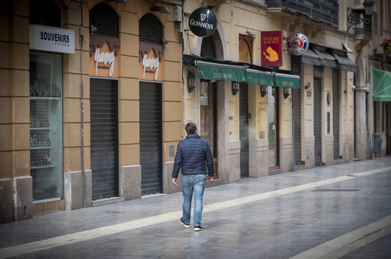 En imágenes: Málaga cierra todo el comercio no esencial