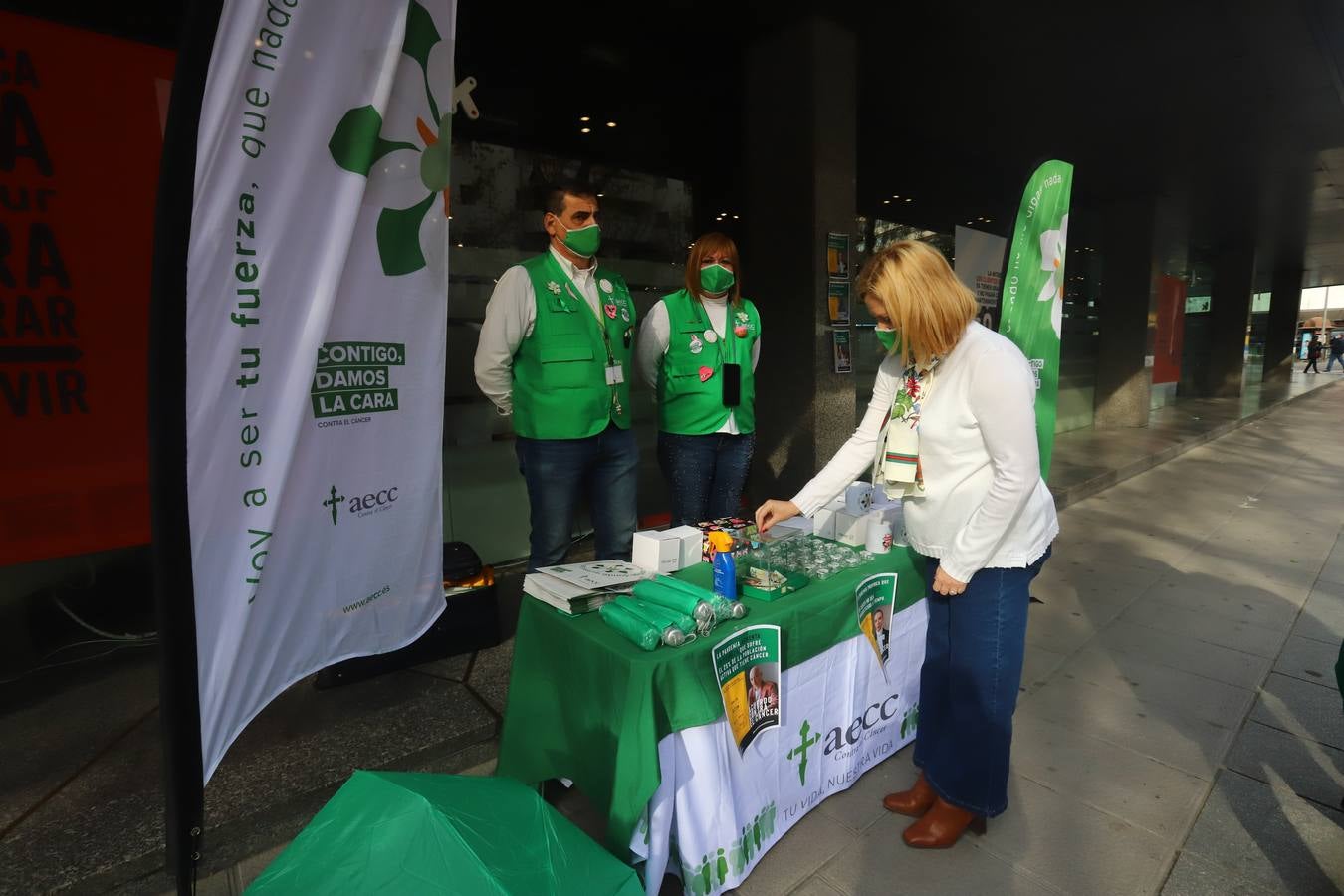 El Día Mundial contra el Cáncer en Córdoba, en imágenes