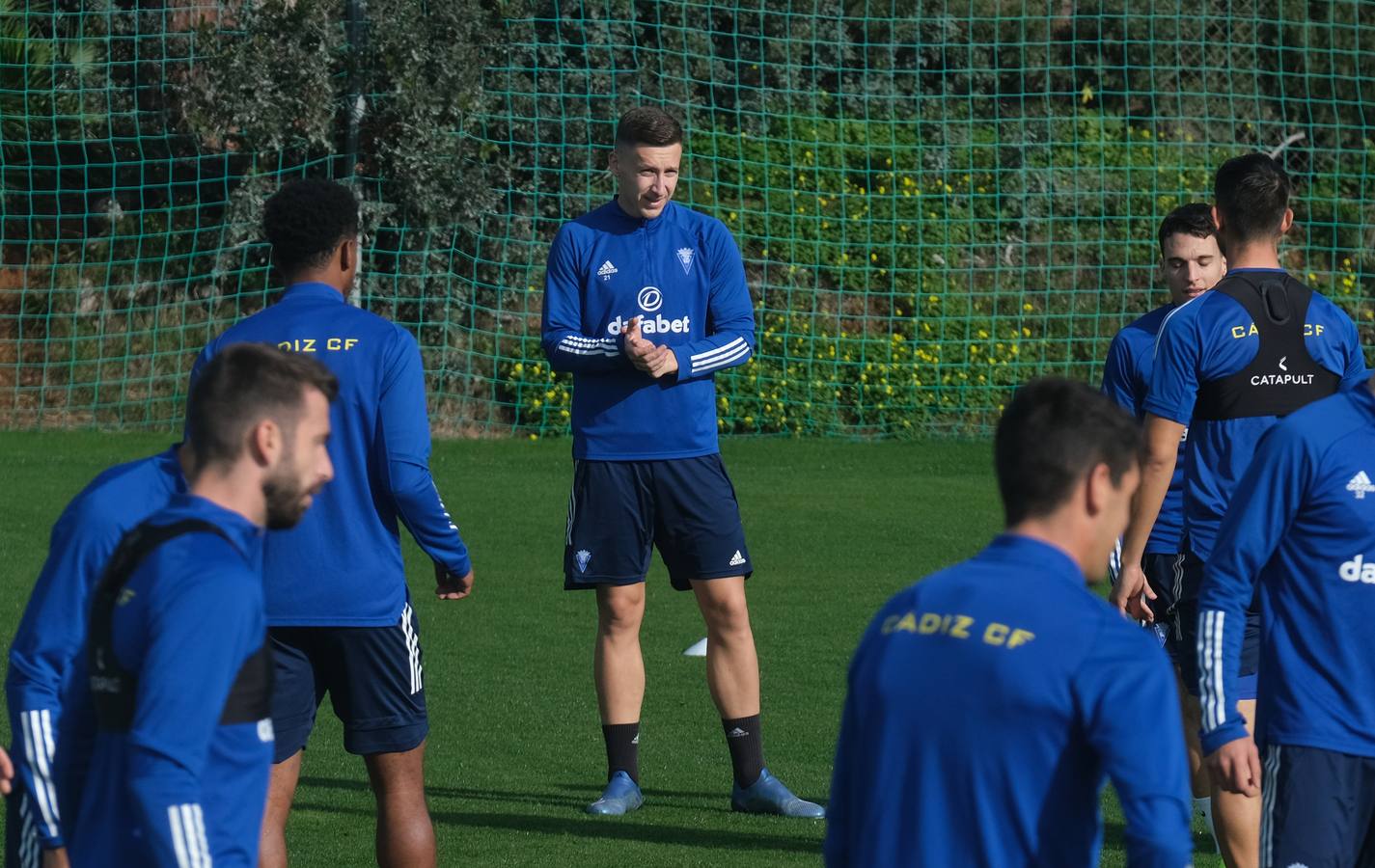 FOTOS: El Cádiz CF ya entrena con sus dos nuevos refuerzos