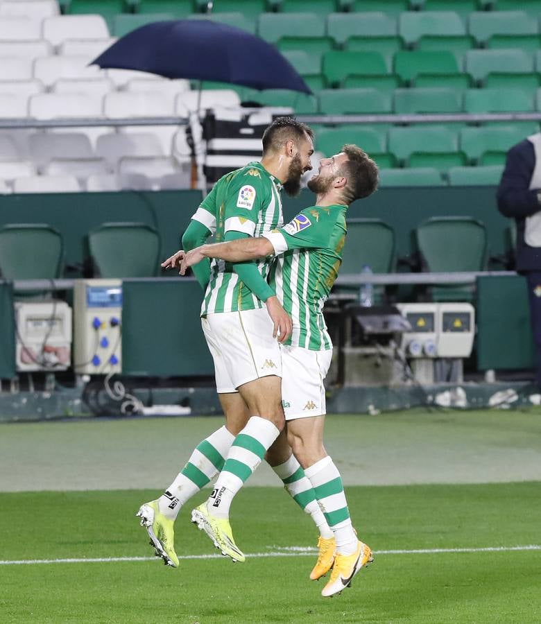 Las mejores imágenes del partido entre el Betis y el Barcelona