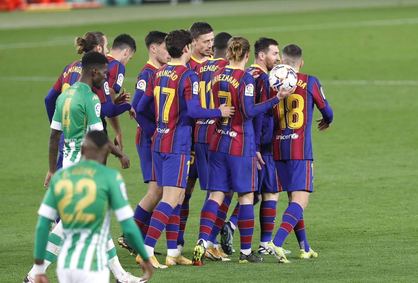 Las mejores imágenes del partido entre el Betis y el Barcelona