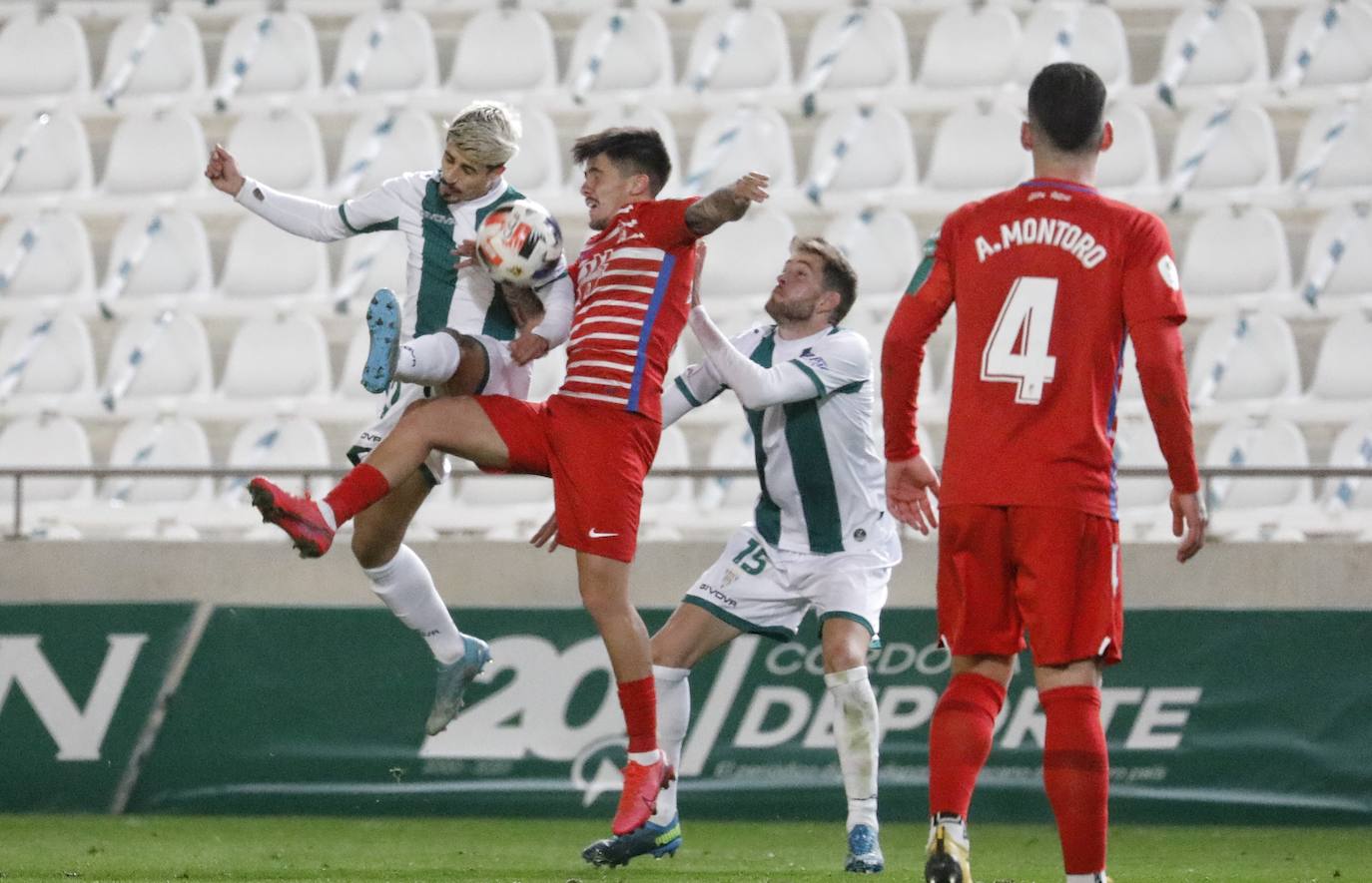 En imágenes, las mejores jugadas del Córdoba CF - Recreativo Granada