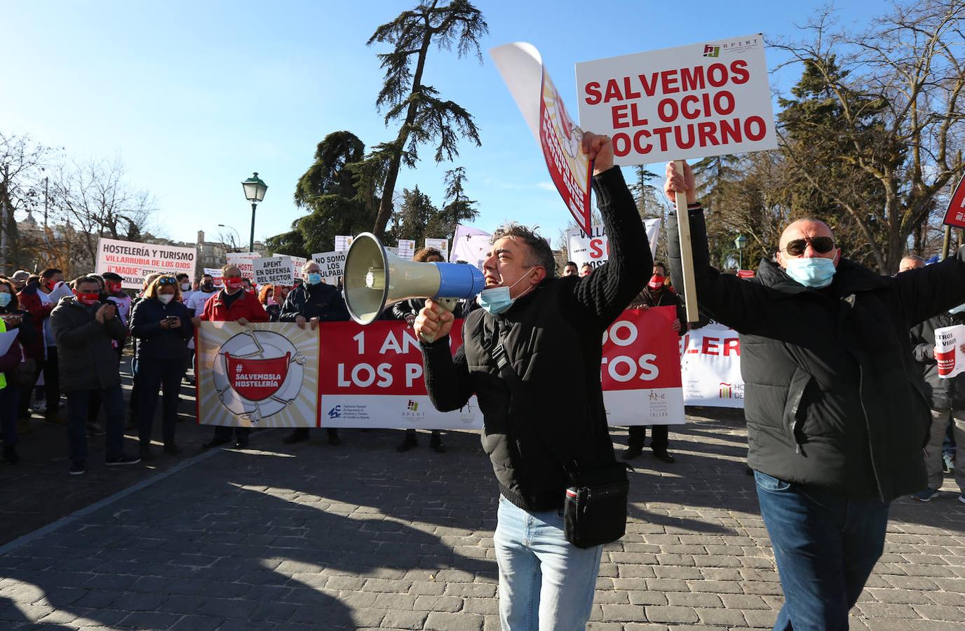 La protesta de los hosteleros en Toledo, en imágenes