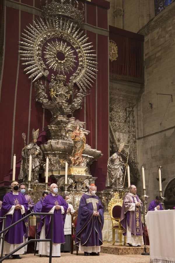 Misa por el arzobispo castrense Juan del Río