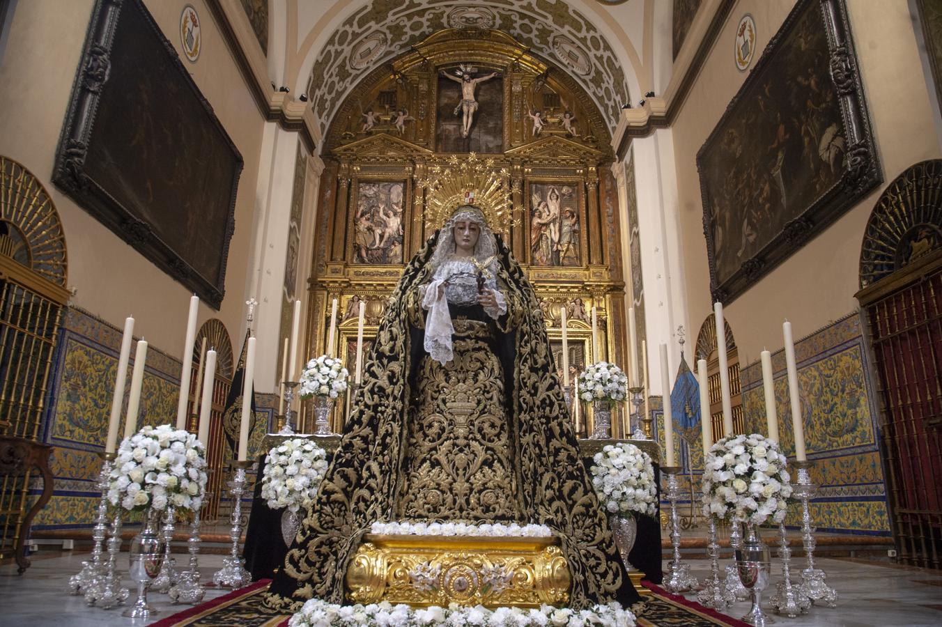 La veneración de la Soledad de SAn Lorenzo