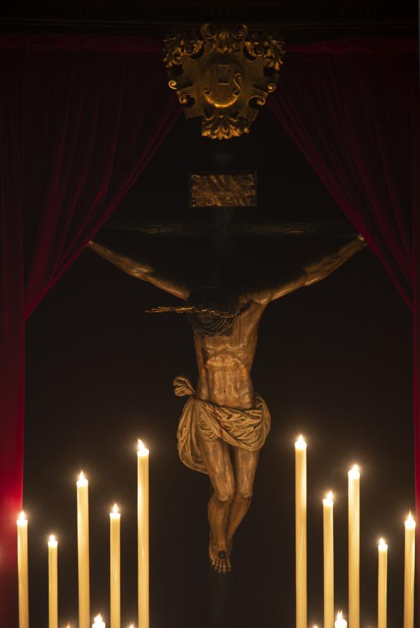 Altar de quinario del Cristo de la Salud de la Carretería