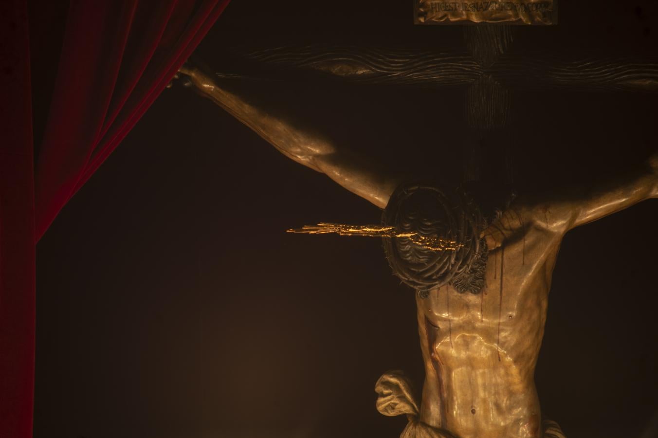 Altar de quinario del Cristo de la Salud de la Carretería